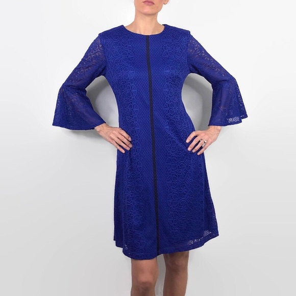 Gabby skye bell sleeve dress Clearance
